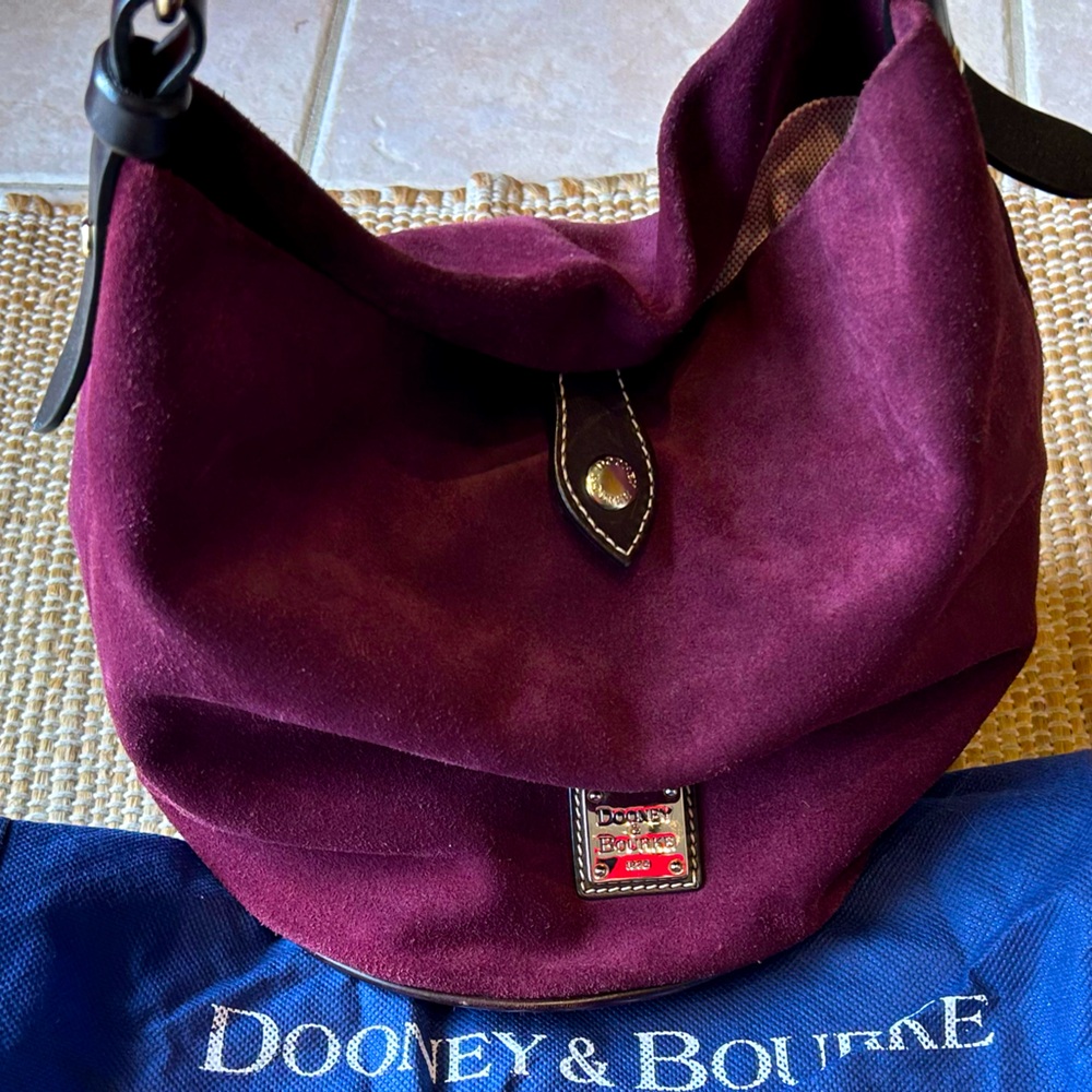 DOONEY & BOURKE gorgeous bucket bag Super rich dk plum suede-looks new-gold hrdw